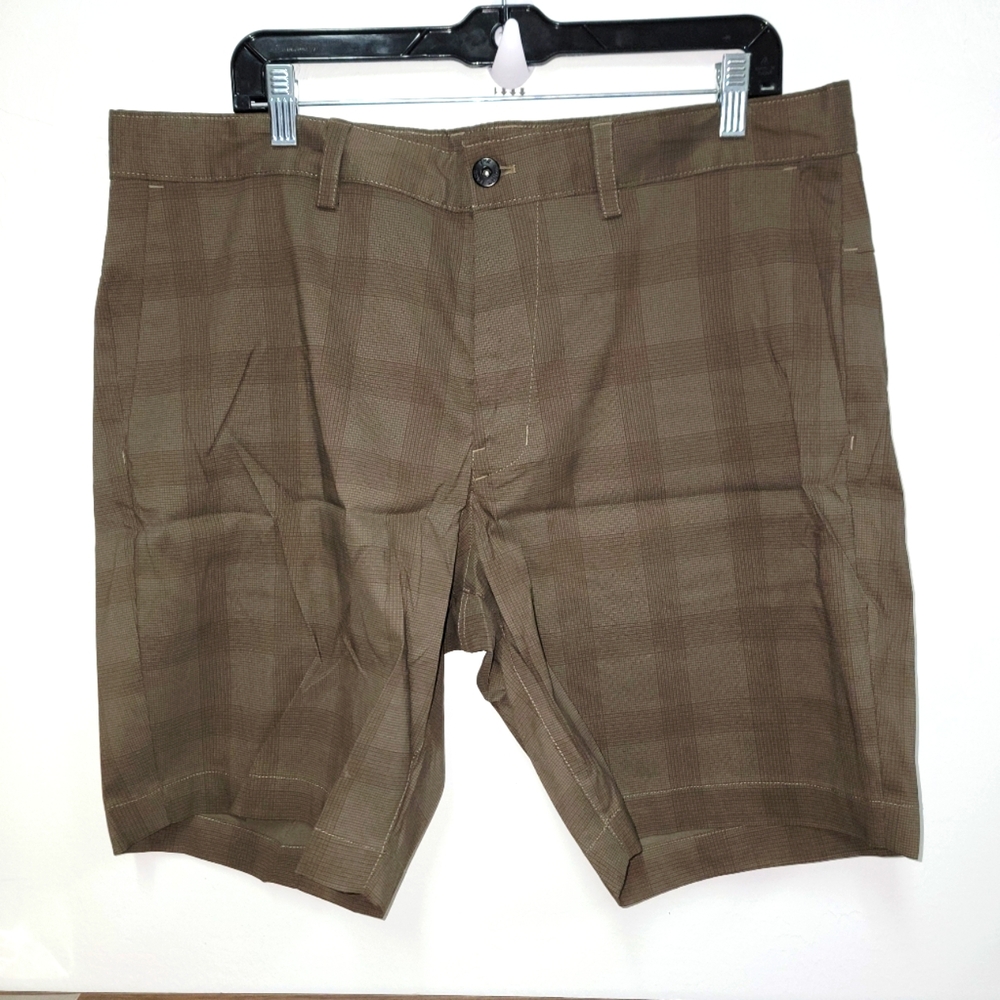#466 Men's Brown Checkered Shorts By The North Face Size 38